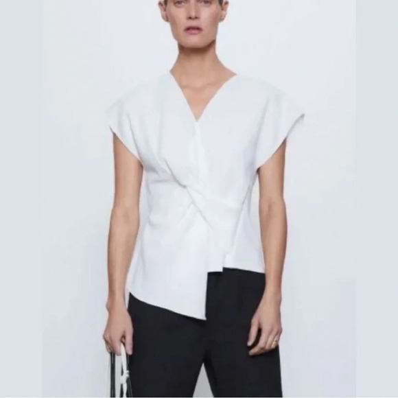 ZARA Black front knot Top, back zip closure. Medium. - Picture 1 of 6
